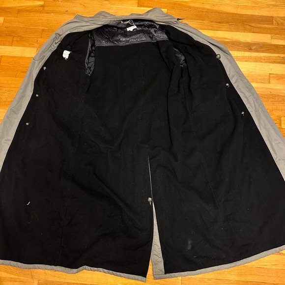 Giorgio Armani Men’s Winter Trench Coat - Picture 5 of 9